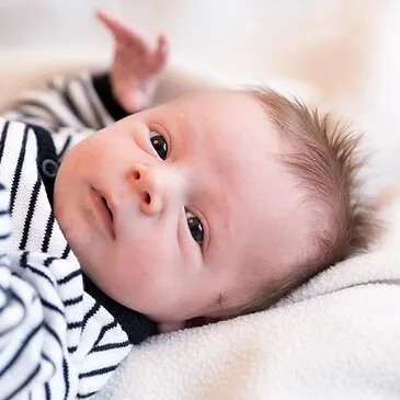 Seance Photo Speciale Nouveau Ne A Paris Belleville Seance Photo Speciale Nouveau Ne A Paris Belleville