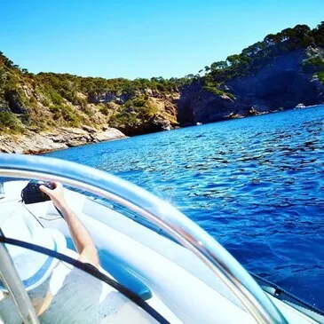 Balade Privative en Bateau à Hyères - Les Îles d'Or Balade Privative en Bateau à Hyères - Les Îles d'Or