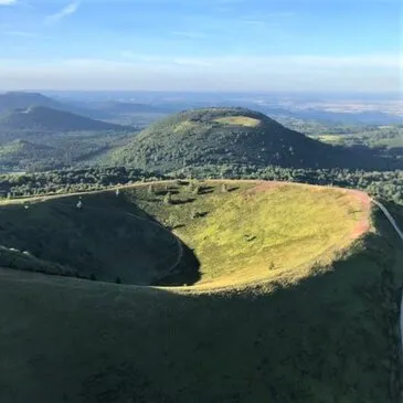 Réserver Baptême de l'air montgolfière département Puy de dôme Réserver Baptême de l'air montgolfière département Puy de dôme