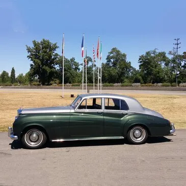Pilotage sur Route en Voiture Anglaise de Collection à Mulhouse Pilotage sur Route en Voiture Anglaise de Collection à Mulhouse