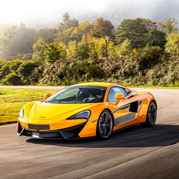 Baptême en McLaren 540C - Circuit de l'Anneau du Rhin Baptême en McLaren 540C - Circuit de l'Anneau du Rhin