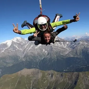 Saut en parachute, département Haute savoie Saut en parachute, département Haute savoie