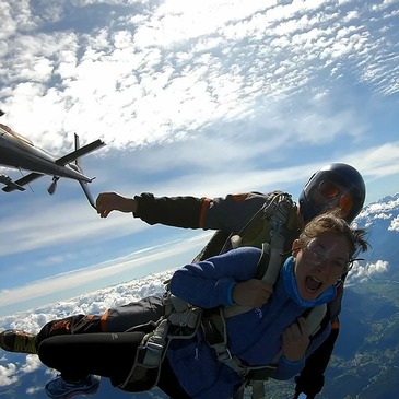 Saut en parachute en région Rhône-Alpes