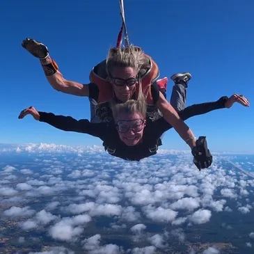 Saut en Parachute Tandem près de Lacanau Saut en Parachute Tandem près de Lacanau