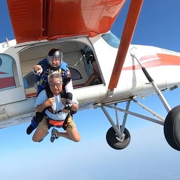 Saut en parachute, département Gironde Saut en parachute, département Gironde