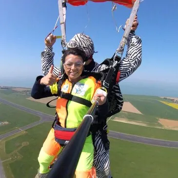 Saut en parachute proche Aéroport du Havre-Octeville, à 45 min de Deauville Saut en parachute proche Aéroport du Havre-Octeville, à 45 min de Deauville