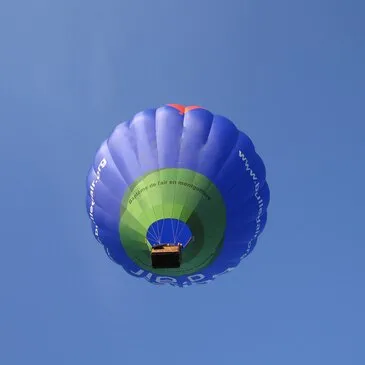 Baptême de l'air montgolfière proche Nantes, à 1h30 de Vannes Baptême de l'air montgolfière proche Nantes, à 1h30 de Vannes