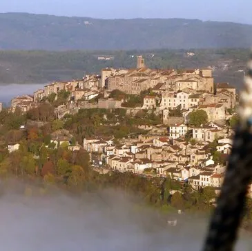 Albi, à 40 min de Castres, Tarn (81) - Baptême de l'air montgolfière Albi, à 40 min de Castres, Tarn (81) - Baptême de l'air montgolfière