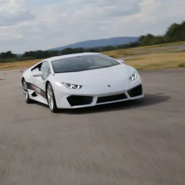 Offrir Stage de Pilotage Multi Sportives en Bourgogne Offrir Stage de Pilotage Multi Sportives en Bourgogne