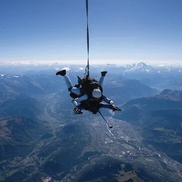 Saut en parachute, département Savoie Saut en parachute, département Savoie