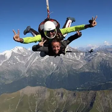 Réserver Saut en parachute en Rhône-Alpes Réserver Saut en parachute en Rhône-Alpes