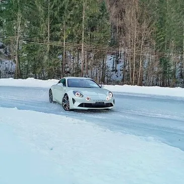 Stage de Pilotage sur Glace en région Rhône-Alpes Stage de Pilotage sur Glace en région Rhône-Alpes