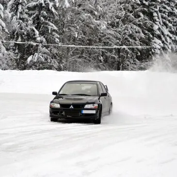 Circuit d'Abondance, Haute savoie (74) - Stage de Pilotage sur Glace Circuit d'Abondance, Haute savoie (74) - Stage de Pilotage sur Glace