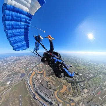 Offrir Saut en parachute département Maine et loire Offrir Saut en parachute département Maine et loire