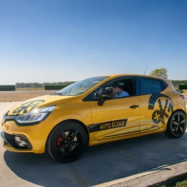 Stage de Pilotage pour Enfant en région Ile-de-France Stage de Pilotage pour Enfant en région Ile-de-France