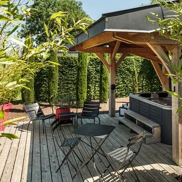 Weekend et Hébergement Insolite proche Jouey, à 40 min de Beaune Weekend et Hébergement Insolite proche Jouey, à 40 min de Beaune