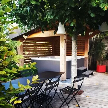 Weekend et Hébergement Insolite proche Jouey, à 40 min de Beaune Weekend et Hébergement Insolite proche Jouey, à 40 min de Beaune