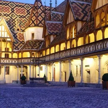 Week end Détente à Beaune et Vol en Montgolfière en région Bourgogne Week end Détente à Beaune et Vol en Montgolfière en région Bourgogne