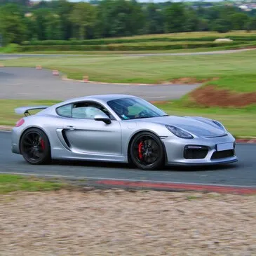 Baptême en Porsche Cayman GT4 Clubsport - Circuit de Lurcy-Lévis Baptême en Porsche Cayman GT4 Clubsport - Circuit de Lurcy-Lévis