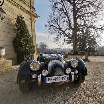 Baptême sur Route en Morgan à Tours Baptême sur Route en Morgan à Tours