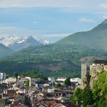Base aérienne de Préchac, à 15 min de Lourdes, Pyrénées atlantiques (64) - Baptême de l&#39;air hélicoptère