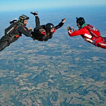 Saut en parachute, département Tarn et garonne Saut en parachute, département Tarn et garonne