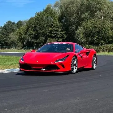 Stage de pilotage Ferrari en région Rhône-Alpes