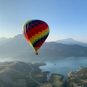 Baptême de l'air montgolfière proche Savines-le-Lac Baptême de l'air montgolfière proche Savines-le-Lac