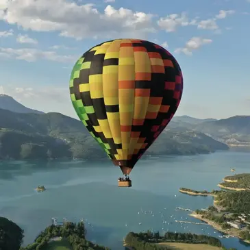 Réserver Baptême de l'air montgolfière en PACA et Corse Réserver Baptême de l'air montgolfière en PACA et Corse