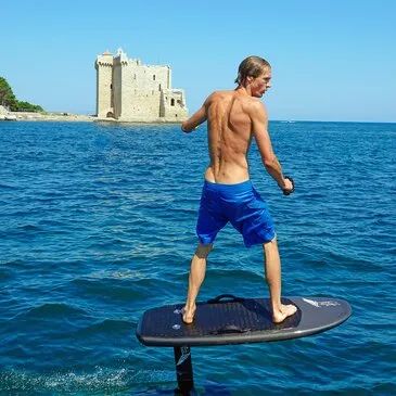 Réserver Surf et Sport de Glisse en PACA et Corse Réserver Surf et Sport de Glisse en PACA et Corse