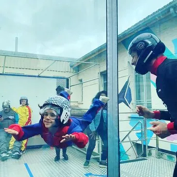 Simulateur de Chute Libre en région Ile-de-France Simulateur de Chute Libre en région Ile-de-France