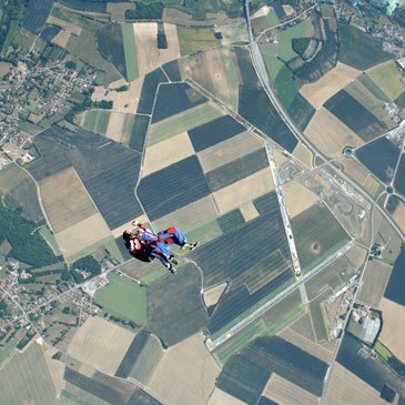 Aérodrome de Chambley à 1h40 d&#39;Epinal (ou de Nancy ou Vaudrevange selon planning), Vosges (88) - Saut en parachute