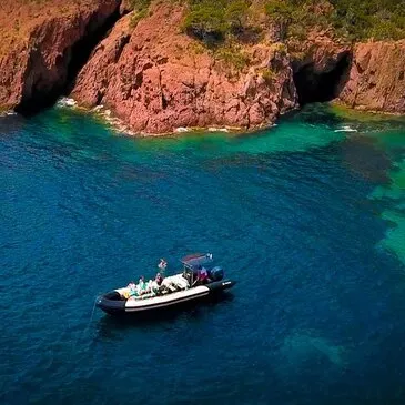 Saint-Raphaël, Var (83) - Balade en bateau Saint-Raphaël, Var (83) - Balade en bateau