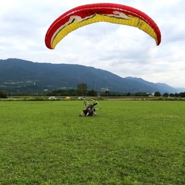 Baptême de l&#39;air paramoteur proche Pont-Saint-Vincent, à 25 min de Nancy