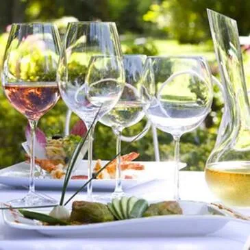 Week-end Gastronomique et Spa de Luxe près d'Avignon en région PACA et Corse Week-end Gastronomique et Spa de Luxe près d'Avignon en région PACA et Corse