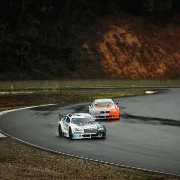 Réserver Baptême en Voiture de Sport en Languedoc-Roussillon Réserver Baptême en Voiture de Sport en Languedoc-Roussillon