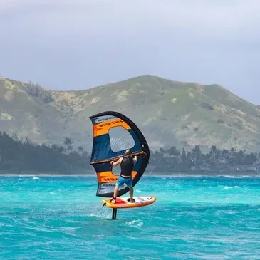 Initiation au Wing Foil à Frontignan Initiation au Wing Foil à Frontignan