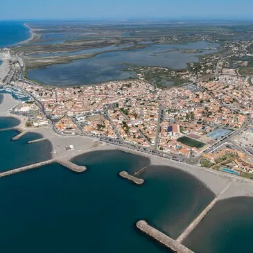 Vol en ULM Autogire à Nîmes - Survol de la Camargue en région Languedoc-Roussillon Vol en ULM Autogire à Nîmes - Survol de la Camargue en région Languedoc-Roussillon