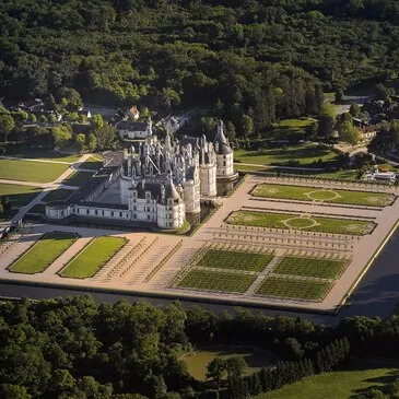 Baptême en Hélicoptère à Tours Baptême en Hélicoptère à Tours