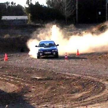 Circuit de Monteils, Gard (30) - Baptême Rallye et Glisse Circuit de Monteils, Gard (30) - Baptême Rallye et Glisse