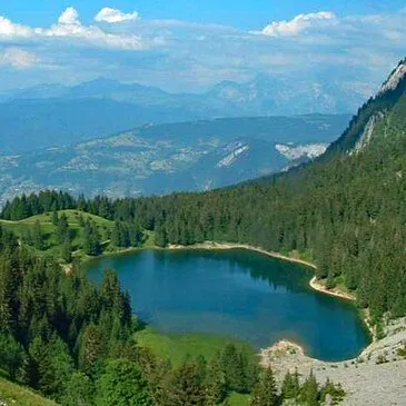 Marnaz, à 30 min de Genève, Genève (GE) - Stage initiation hélicoptère Marnaz, à 30 min de Genève, Genève (GE) - Stage initiation hélicoptère