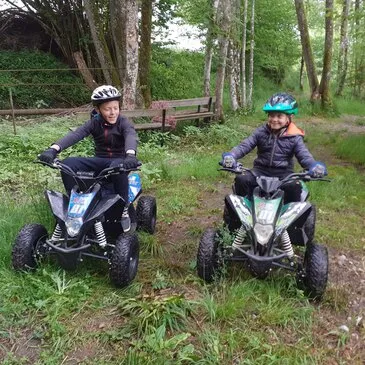 Randonnée en Quad près de Toulouse en région Midi-Pyrénées Randonnée en Quad près de Toulouse en région Midi-Pyrénées