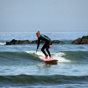 Initiation au Surf à Locquirec en région Bretagne