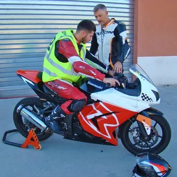 Stage de Pilotage en région Languedoc-Roussillon Stage de Pilotage en région Languedoc-Roussillon