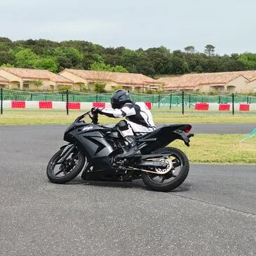 Stage de Pilotage Moto à Carcassonne Stage de Pilotage Moto à Carcassonne