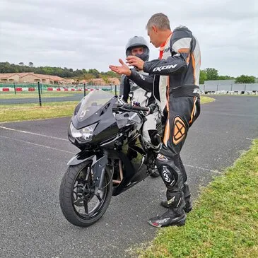 Stage de pilotage moto en région Languedoc-Roussillon Stage de pilotage moto en région Languedoc-Roussillon