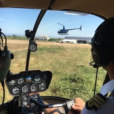 Offrir Baptême de l'air hélicoptère en Languedoc-Roussillon Offrir Baptême de l'air hélicoptère en Languedoc-Roussillon