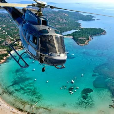 Baptême en Hélicoptère - Survol de la Baie d&#39;Ajaccio