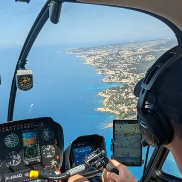 Baptême de l'air hélicoptère en région PACA et Corse Baptême de l'air hélicoptère en région PACA et Corse