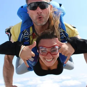 Week-end Saut en Parachute Tandem à Blois Week-end Saut en Parachute Tandem à Blois